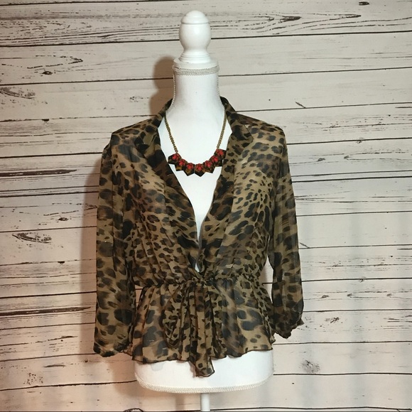 Forever 21 Tops - 🌹Just in - Forever 21 Leopard print top, L